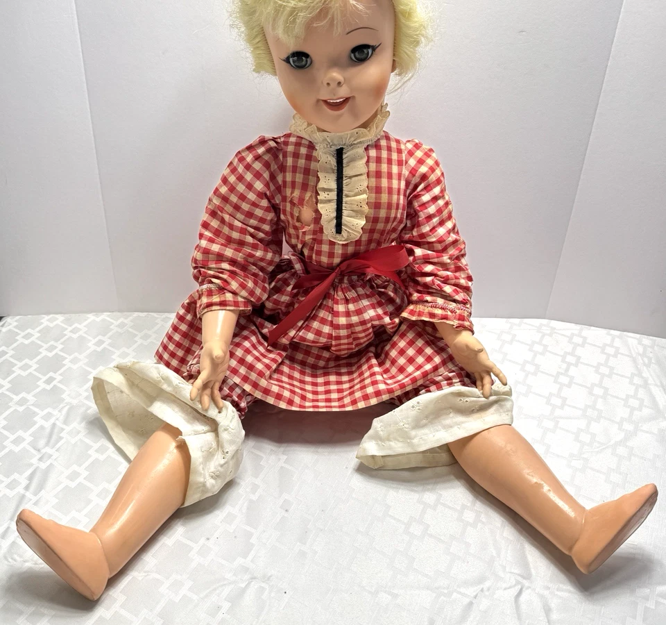 Muñeca de colección Pollyanna Playpal Walt Disney Uneeda 30" con sombrero ojos dormidos EE. UU. Foto 3 de 4