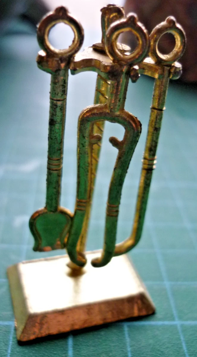 Grand Serviteur De Cheminée Ancien Style Médiéval – Ferronnerie D’art Complète – État Brut