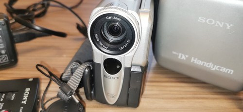 Sony Digital Handycam MiniDV DCR-PC101E PAL NightShot Carl Zeiss Objektiv Camcorder - Bild 6 von 19