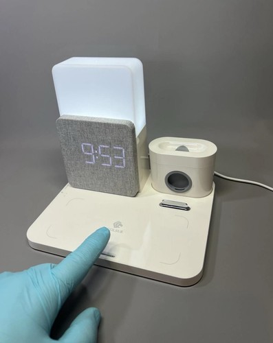 3 in 1 Wireless Charger Station Qi 15W Alarm Clock LED Lamp Night Light Decor - 第 20/20 張圖片