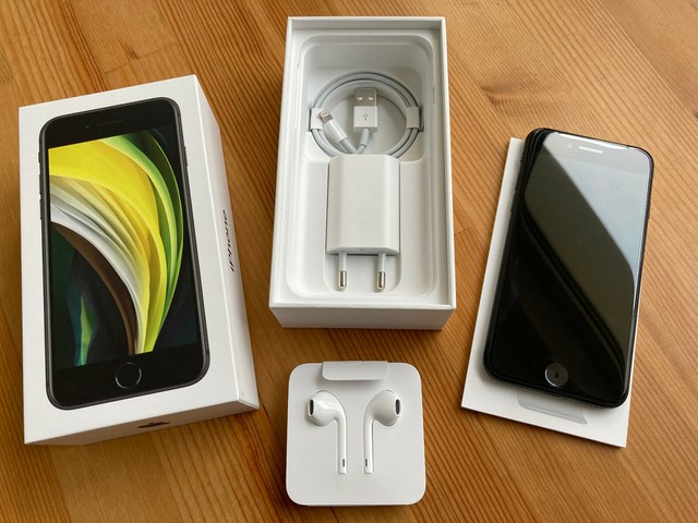 iphone se 2020 64 gb schwarz neu