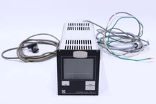 * LEYBOLD THERMOVAC TM 21 TEMPERATURE GAUGE CONTROLLER 89683