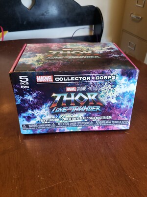 Funko Pop Thor Love and Thunder Marvel Collector Corps Box Size XL Shirt Sealed 