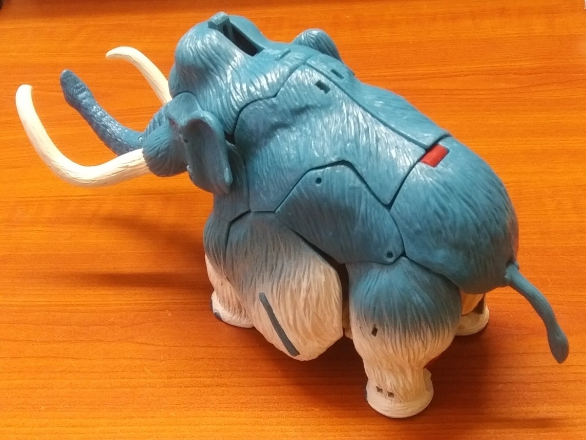 Transformers TFCC Botcon Subscription Ultra Mammoth Magnus
