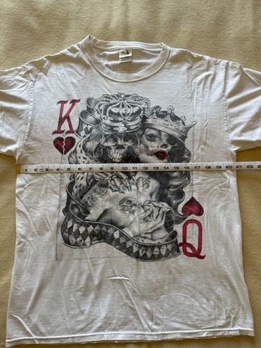 Camiseta de Colección Queen Skull King Of Hearts Tarjeta Graffiti Arte Blanca Hombres Talla Lrg - Imagen 8 de 9