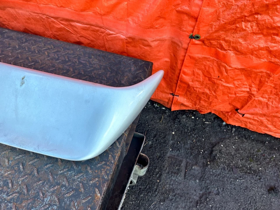 HONDA CRX 88-91 - MARCA DE REPUESTO - ALERÓN TRASERO EMPOTRADO #277 Foto 2 de 4