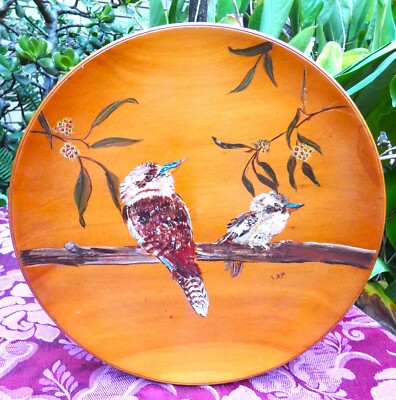 Signed I.R.P HAND-PAINTED 30cm Kookaburras WOODEN DISPLAY PLATE Australiana Art