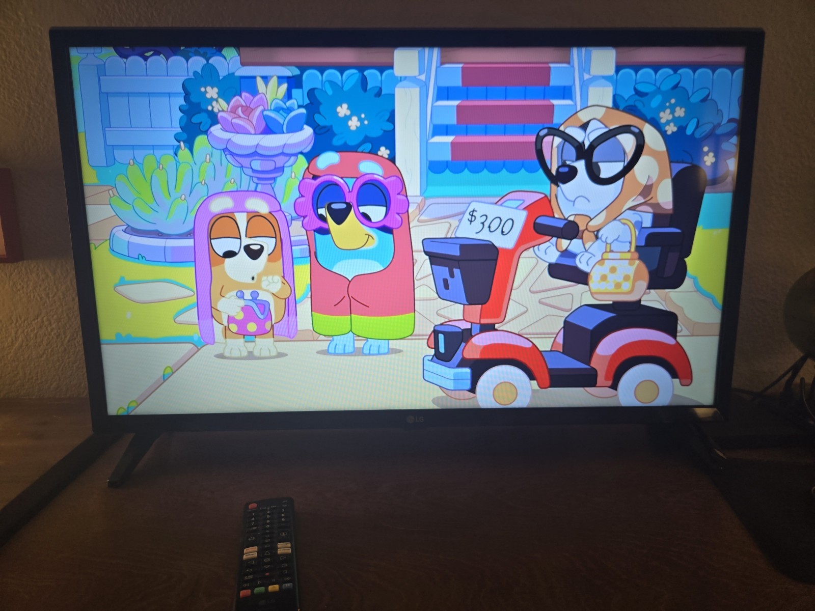 LG LED TV Black Smart Streaming Apps HDMI USB LAN Optical Di