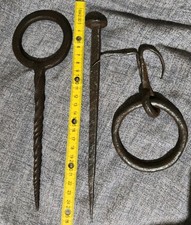  antichi Chiodi E Anelli in Ferro Battuto