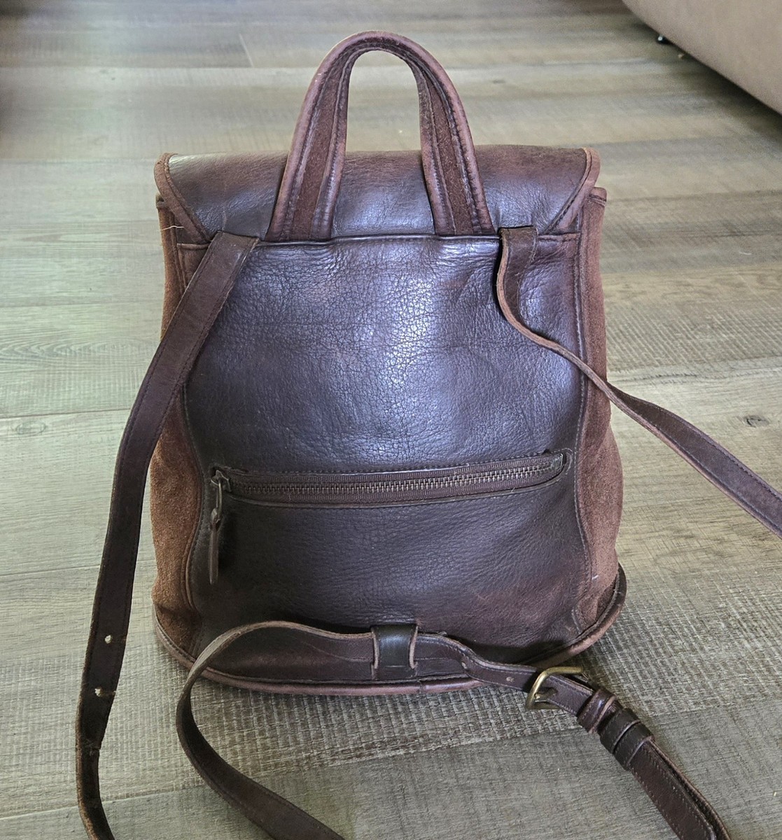 バッグ Vintage Coach Berkeley Drawstring brown Vintage Coach Berkeley Leather Suede Convertible Backpack