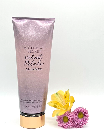 VICTORIA'S SECRET Velvet Petals Shimmer Fragrance Body Mist & Lotion Gift Set - Picture 5 of 5