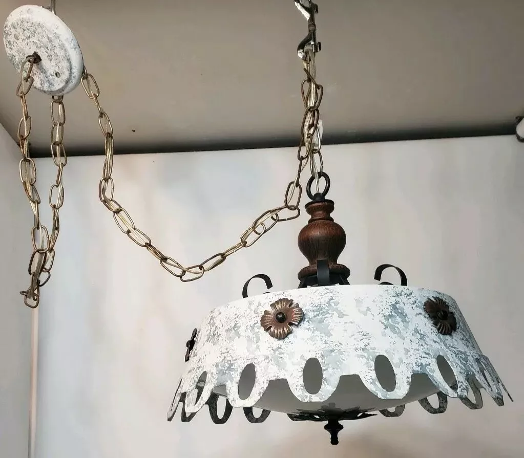 Country chic on sale light fixtures