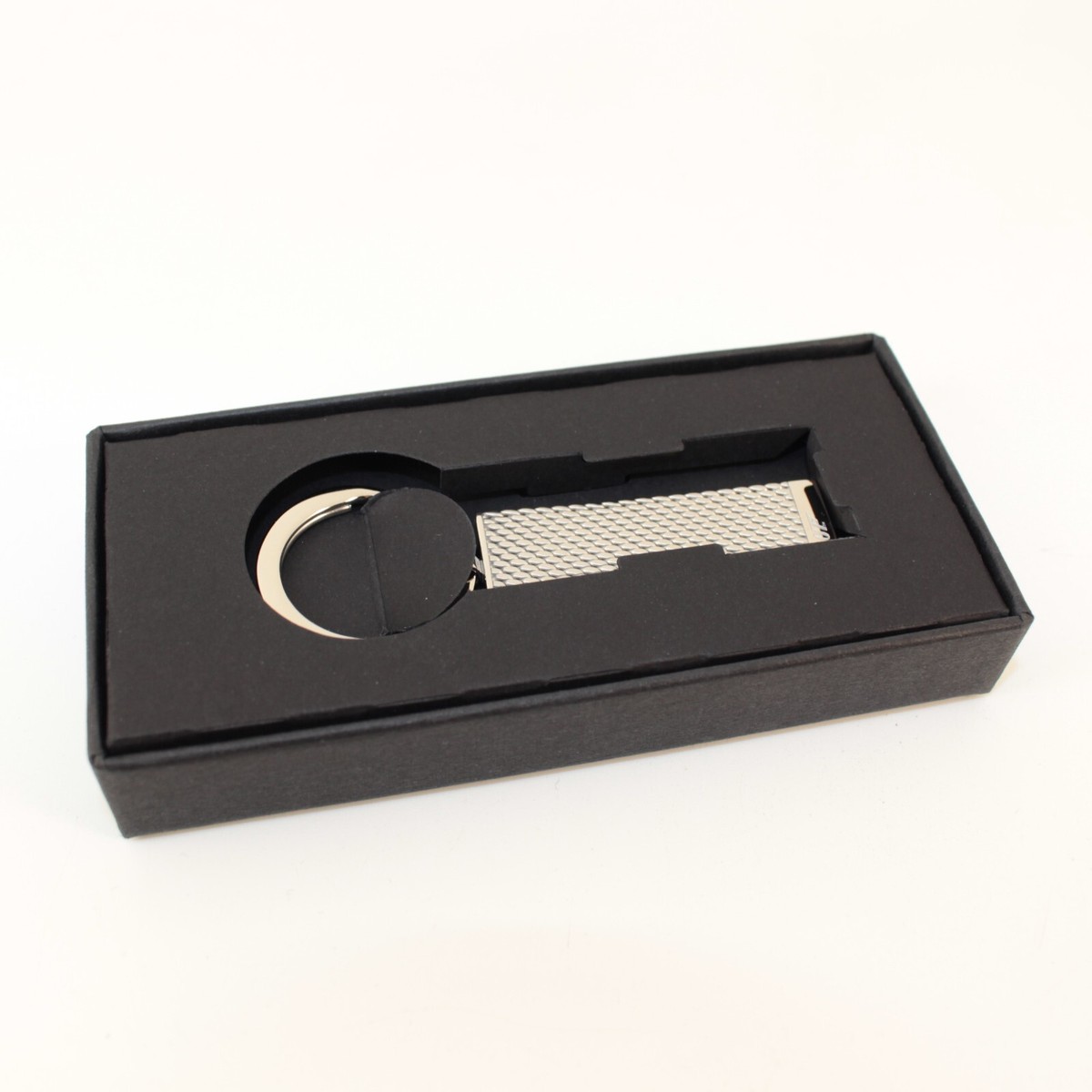 GENUINE OMEGA JAMES BOND 007 KEYRING HOLDER NO TIME TO DIE