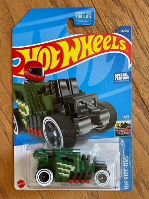HOT WHEELS RIDE-ONS TREASURE HUNT PIXEL SHAKER Green