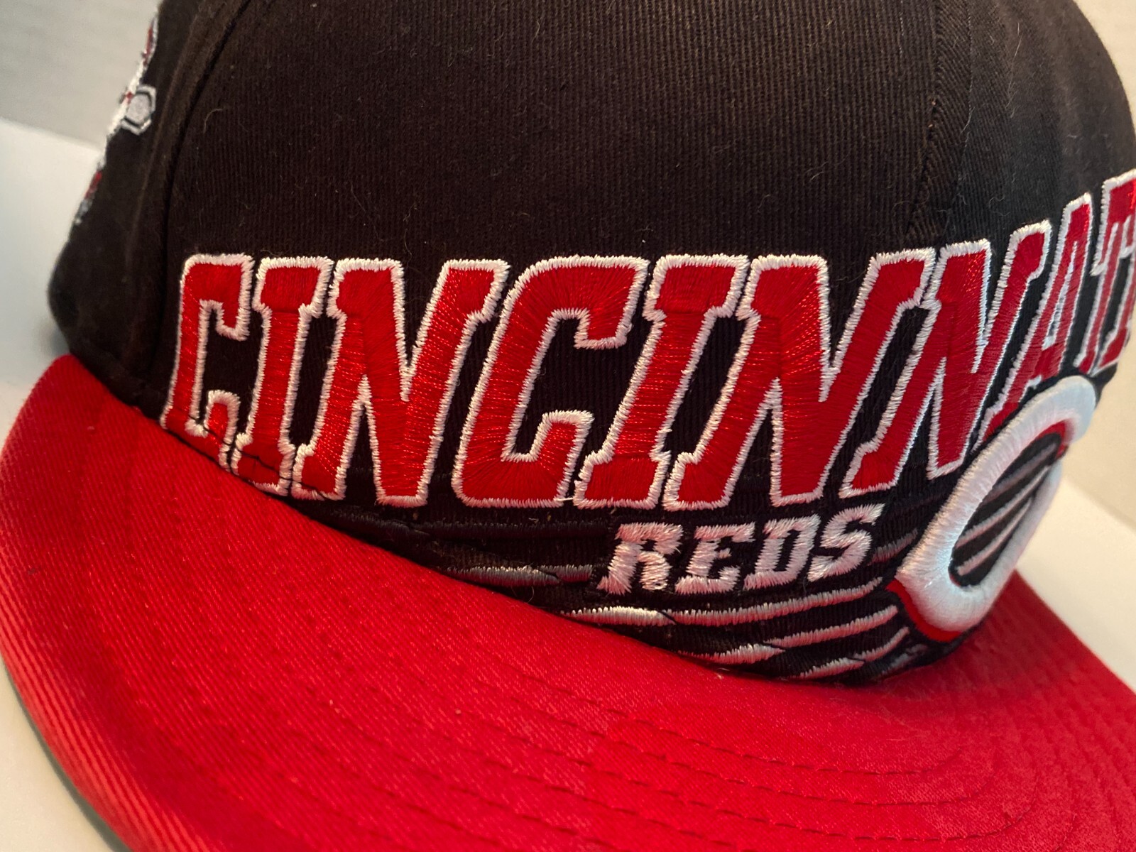 Cincinnati Reds Black Adjustable Snapback Hat Emb… - image 4