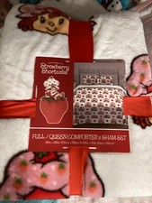 Strawberry Shortcake Vintage Style Queen Faux Fur Queen Comforter Set NWT