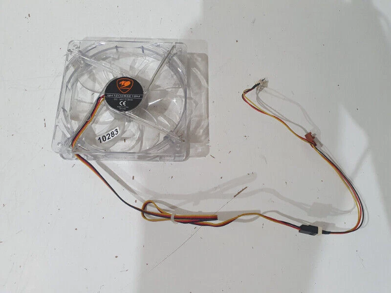 Cougar QH12025SE 12M Computer Case Fan Clear LED Lights 12-Volt DC 0.30-A - Image 2 of 4