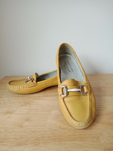 russell and bromley moccasins