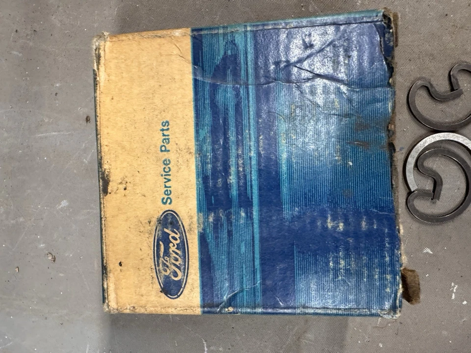 Nuevo de Lote Antiguo Ford Mustang Shelby Torino Galaxie Eje de Transmisión Junta en U Fairlane V8 Foto 4 de 4