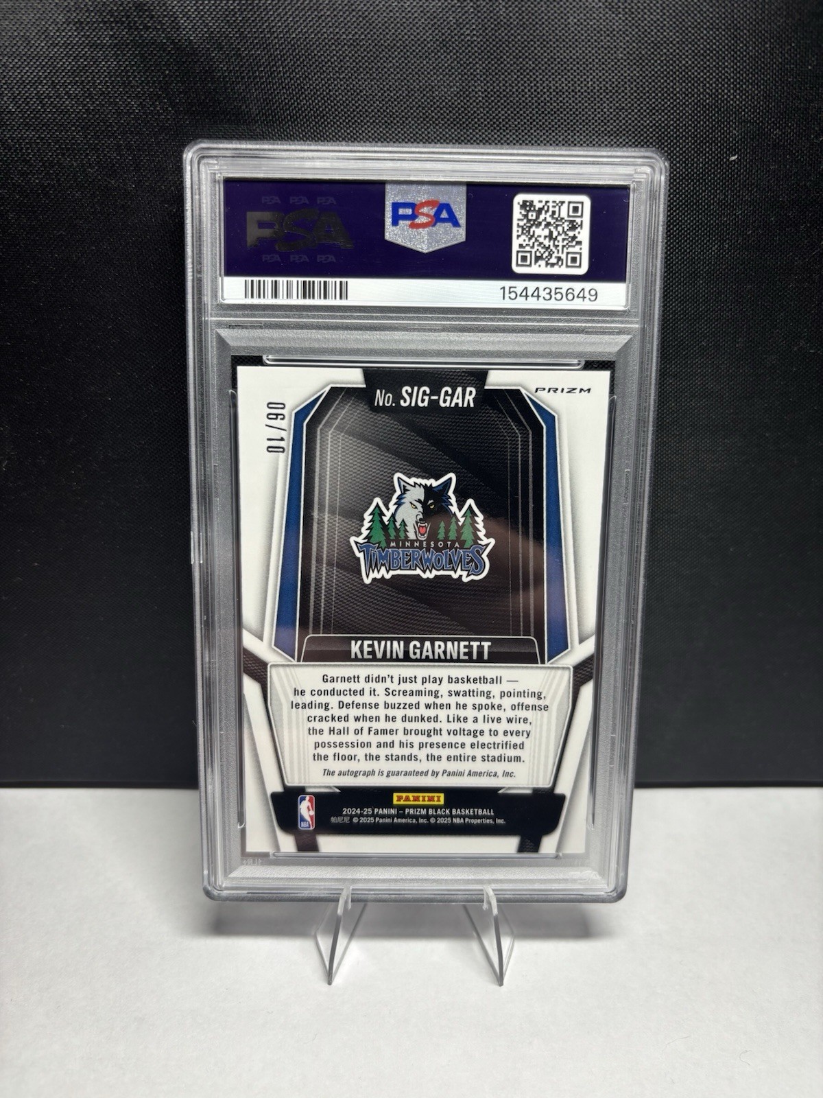 2024 Prizm Black Signatures - Gold Prizm Kevin Garnett Auto /10 - PSA 9 - POP 2 view 2