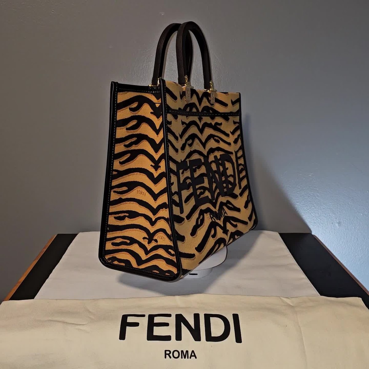 Fendi Rare Sunshine Tiger Jacquard Canvas Shppper Tote | eBay