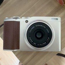 Fujifilm XF10 24.2MP Camera Champagne Gold - APS-C- 28mm Prime Lens - Pocketable