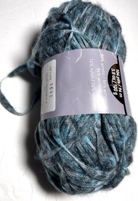 LOOPS & THREADS - BLAIR YARN .1pk. SKY. I Combine Ship. Read De