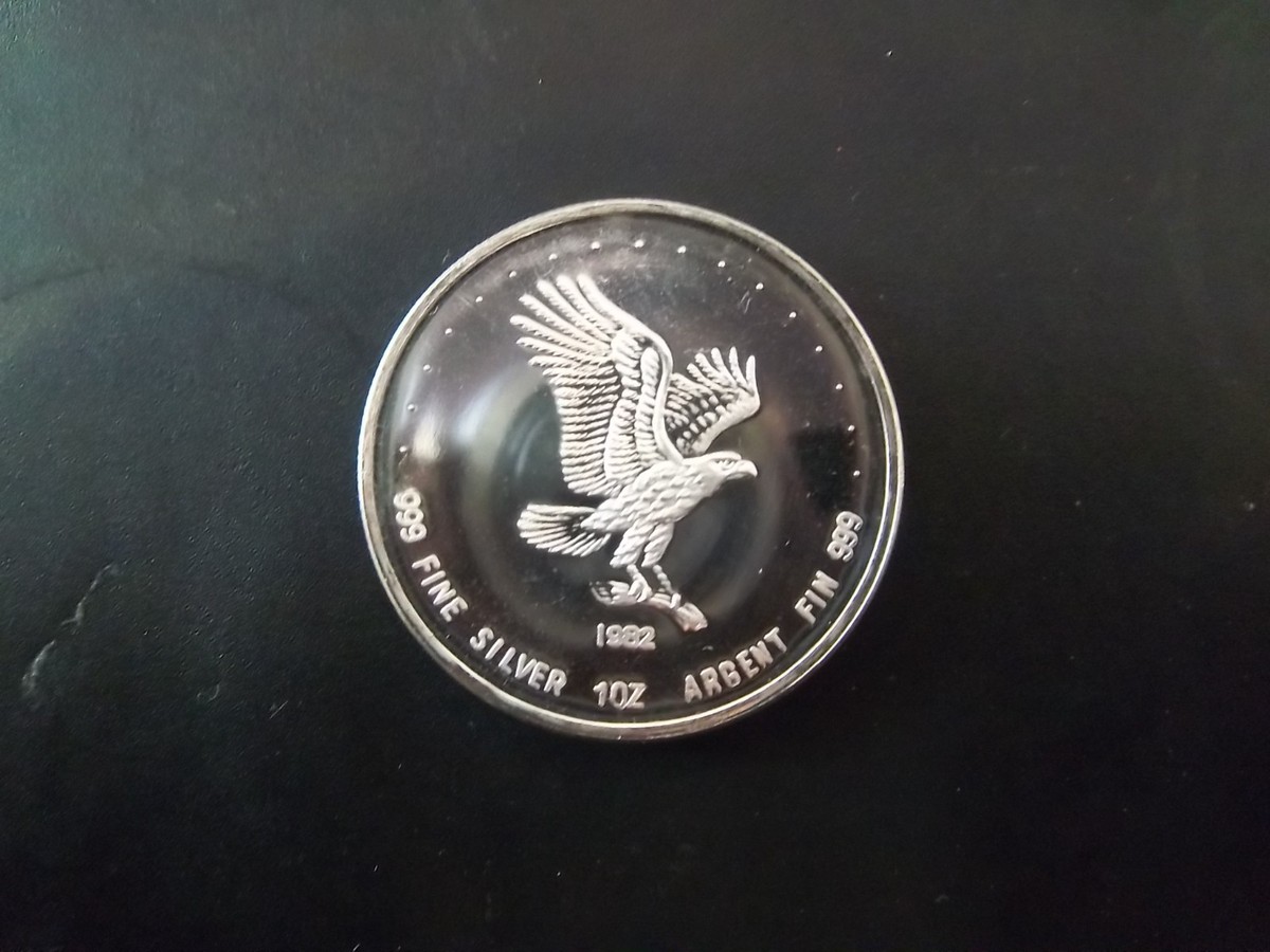Silver Eagle 1982 1 oz. .999 Fine Silver ( Monex International