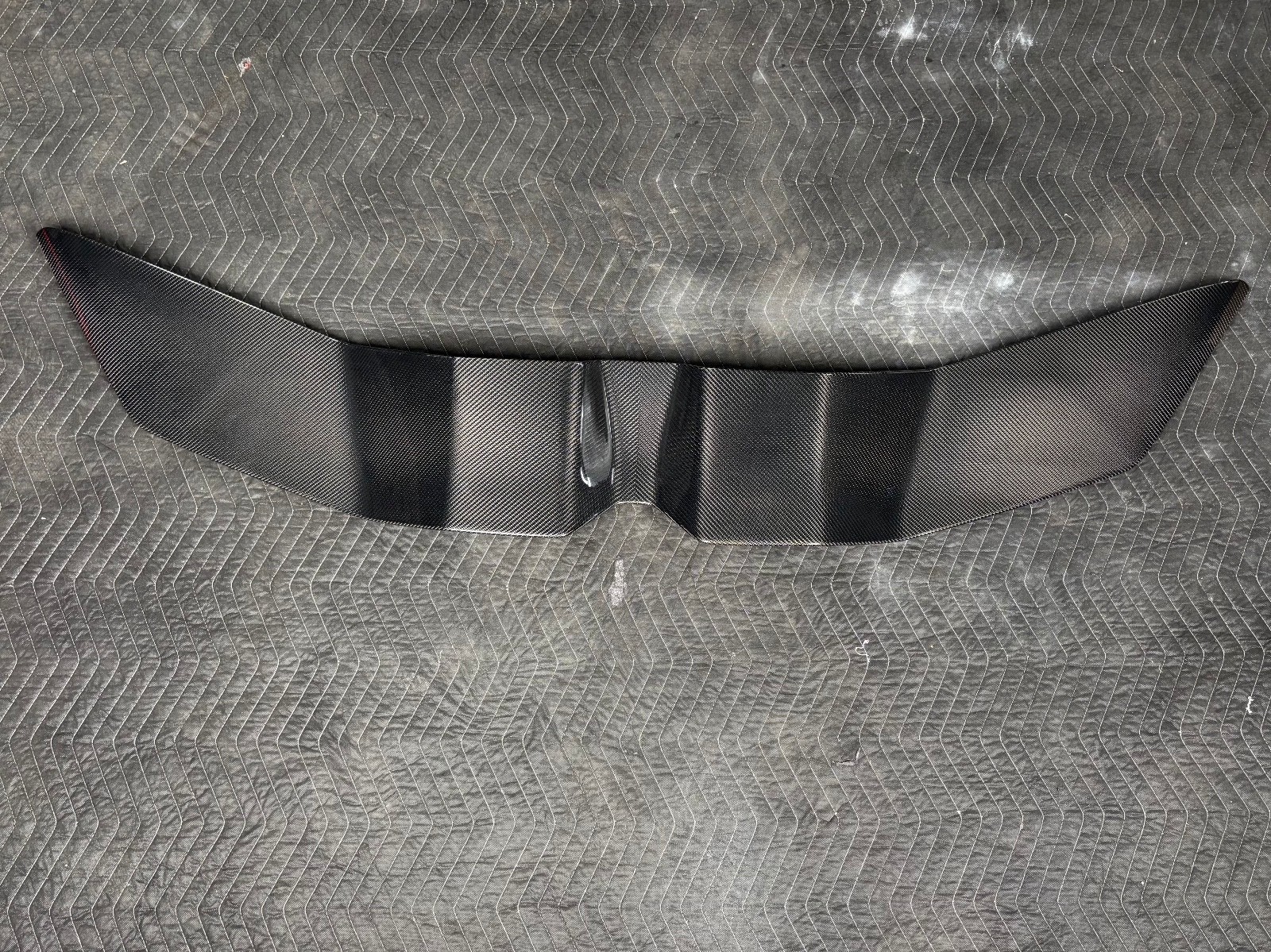 Lamborghini Revuelto 2025 REAR Rear spoiler P/N 47B827878A