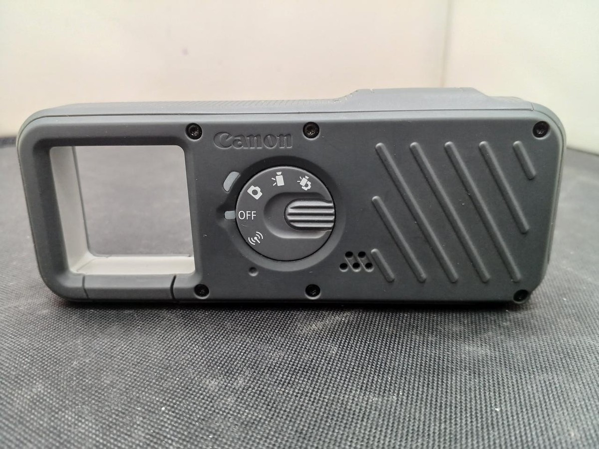 Canon INSPIC REC FV-100 Digital Camera with Smartphone App
