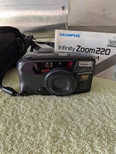 Olympus IZM 220 / Infinity Zoom 220 35mm Film Camera  Case Bag   Japan Tested