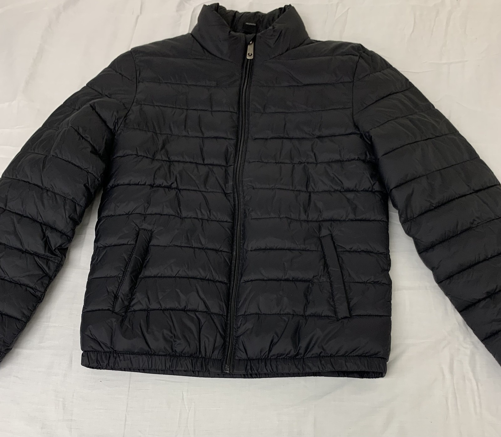 True Religion Men's Black Puffer Jacket Size M - Stylish & Warm