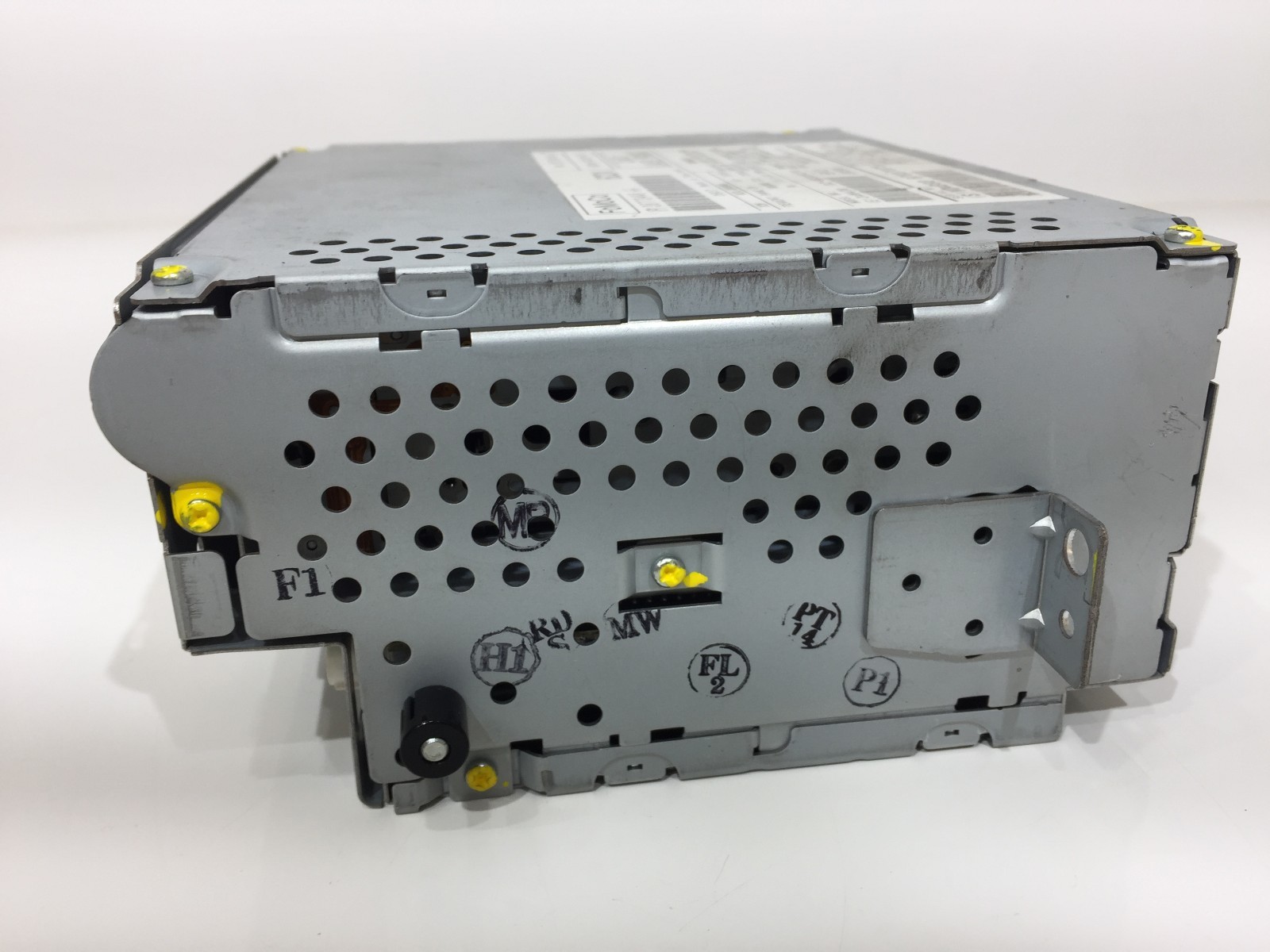 2008 VOLVO S80 AM/FM RADIO CD PLAYER CD CHANGER HEAD UNIT 30773440AA eBay