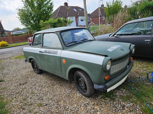 Trabant 601 1990 Classic Car Military police replica - Picture 1 of 8