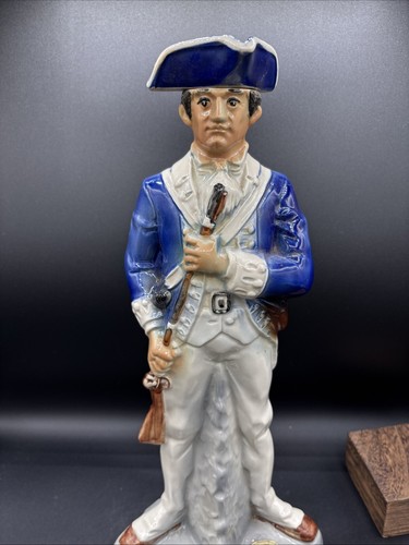 Ezra Brooks Blue Coat Calvary Minuteman Soldier Decanter 1975 Vintage - Picture 2 of 10