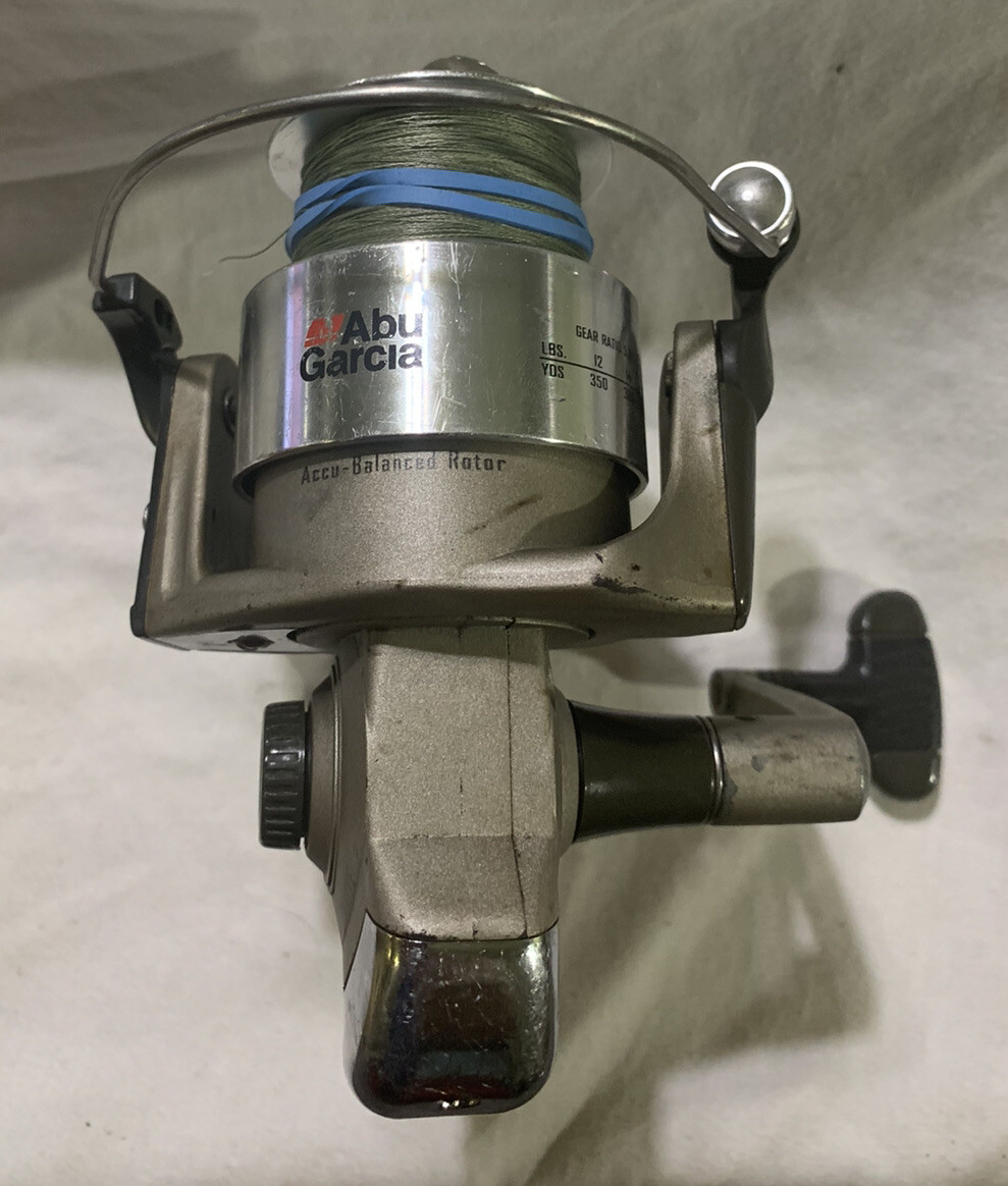 Vintage Abu Garcia Cardinal C-6000S3 Large Spinning Reel Vintage Abu Garcia Cardinal C-6000S3 Large Spinning Reel