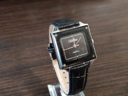 Vintage watch SLAVA Soviet quartz USSR Rare black dial - Picture 8 of 20