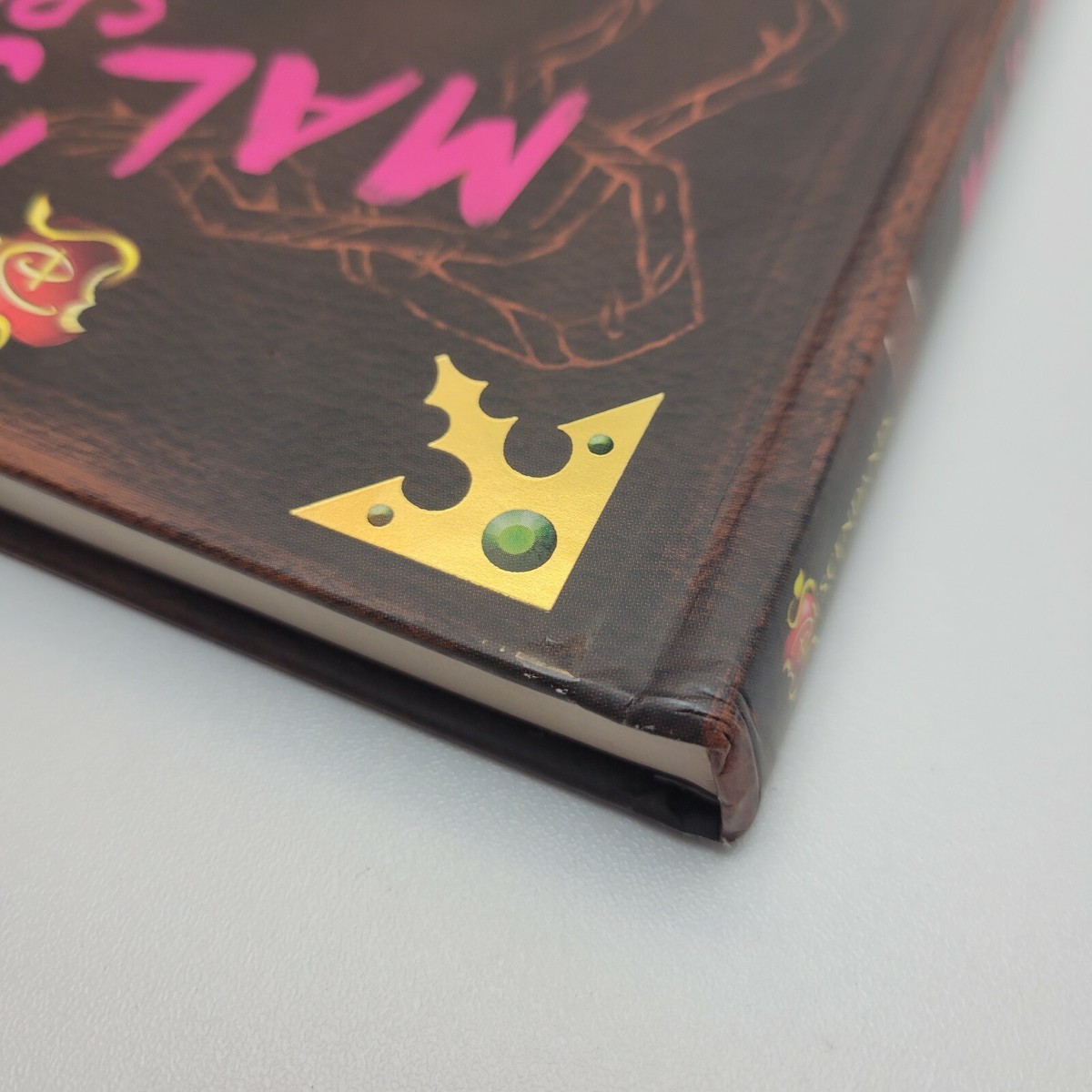 Mal's Spell Book Disney Descendants 9781484726389| eBay