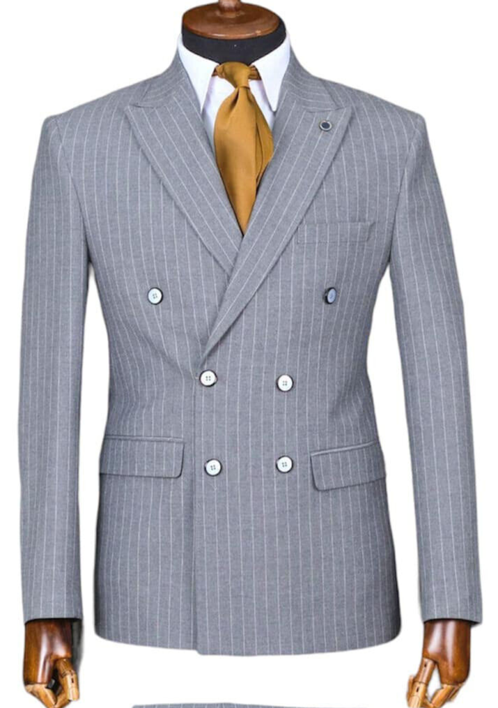 Himmelblauer Doppelreiher Slim Fit Herren Anzug Mit Spitz Revers