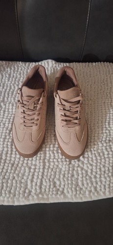 Michael Kors Women's Pink Leather Sneaker Shoes Size 6M