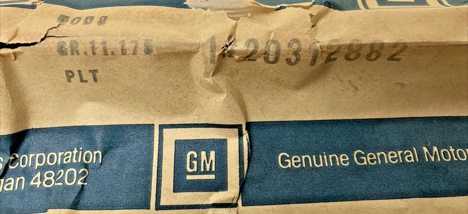 Placa de alféizar delantero derecho o derecho 20312882 1988-95 Oldsmobile Cutlass 4 puertas (bin88 Foto 4 de 4