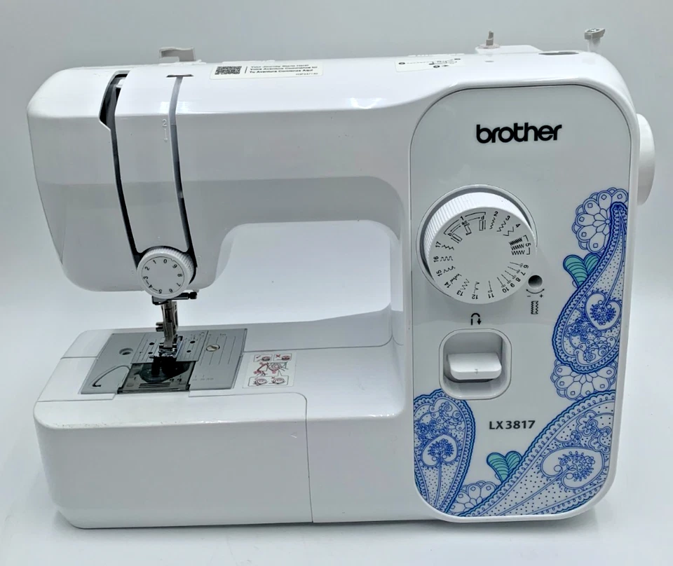 Brother LX3817 Full Size 17 Stitch Sewing Machine IN BOX GOOD - Image 4 of 4