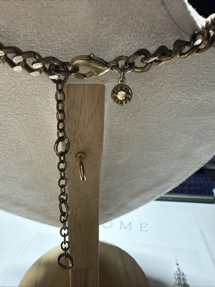 Collar llamativo Lucite tono dorado pavé naranja pedrería firmado por J Crew Foto 4 de 4