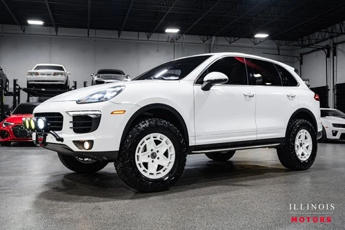 2016 Porsche Cayenne S Off-Road Build Image 1 of 2