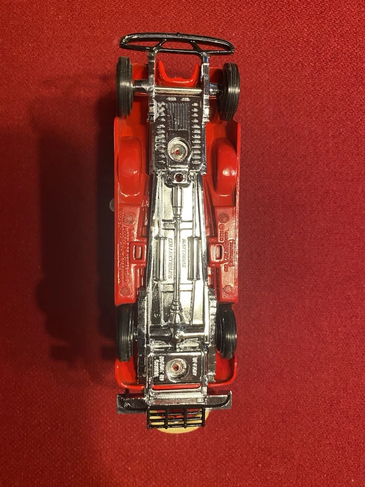 Matchbox Models Of Yesteryear Fire Truck-1933 Cadillac V-16 Wagon GreatCondition - Image 4 of 4