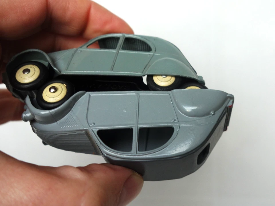 RARE nuance GRIS-VERT ancien Dinky Toys FRANCE 24T 2CV 3 feux AR tbe d'origine - Photo 3/4