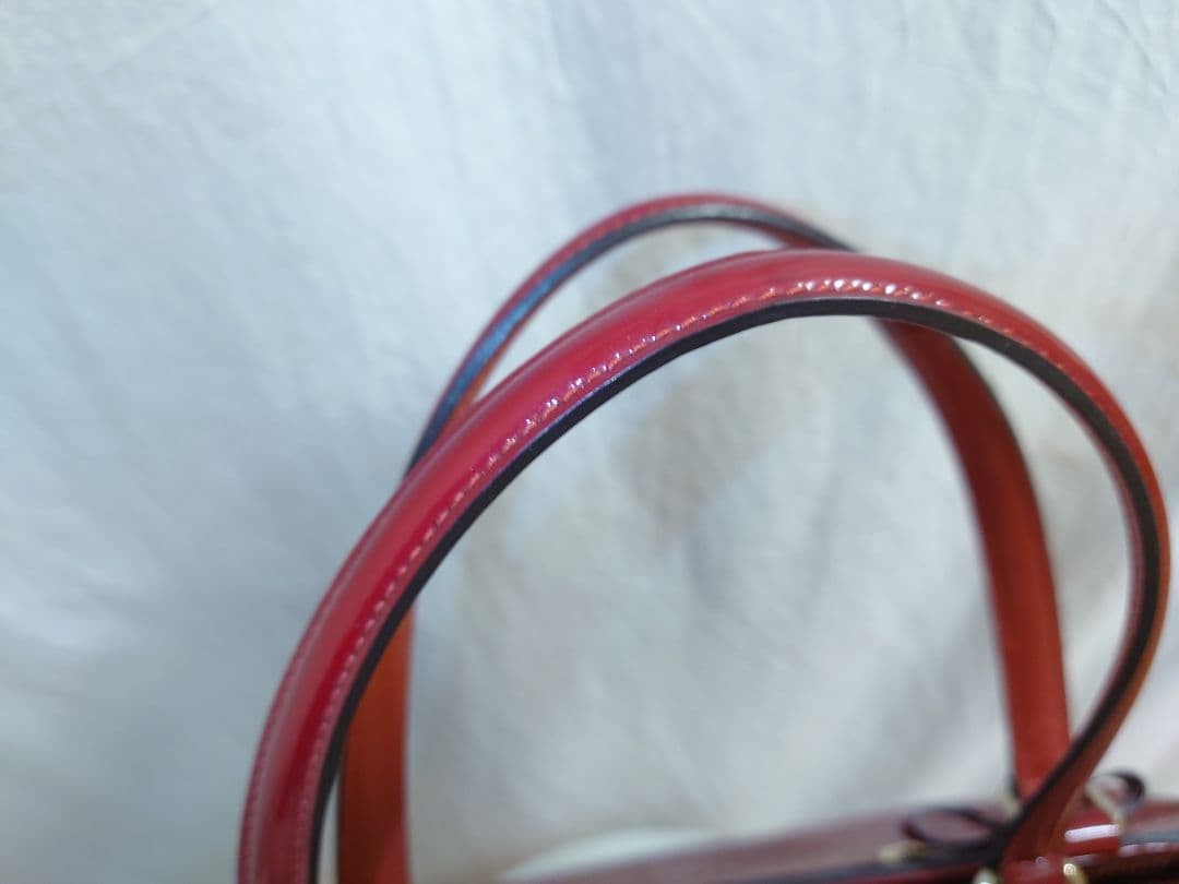 GUCCI Tote Bag Red Enamel Suede Limited Edition Authentic Excellent Condition thumbnail 3