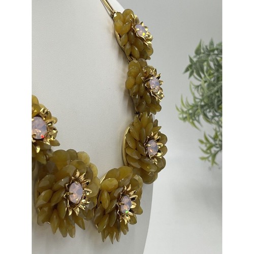 J. Crew Zinnia Flower Full Bloom Dark Yellow Pink Faceted Center Heavy Necklace - Picture 7 of 14