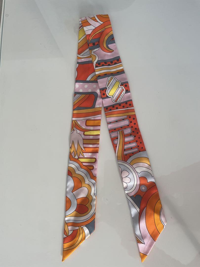 HERMES エルメス ツイリー Faubourg Rainbow Hermes Twilly Faubourg Rainbow Rose Vif and White Set of 2