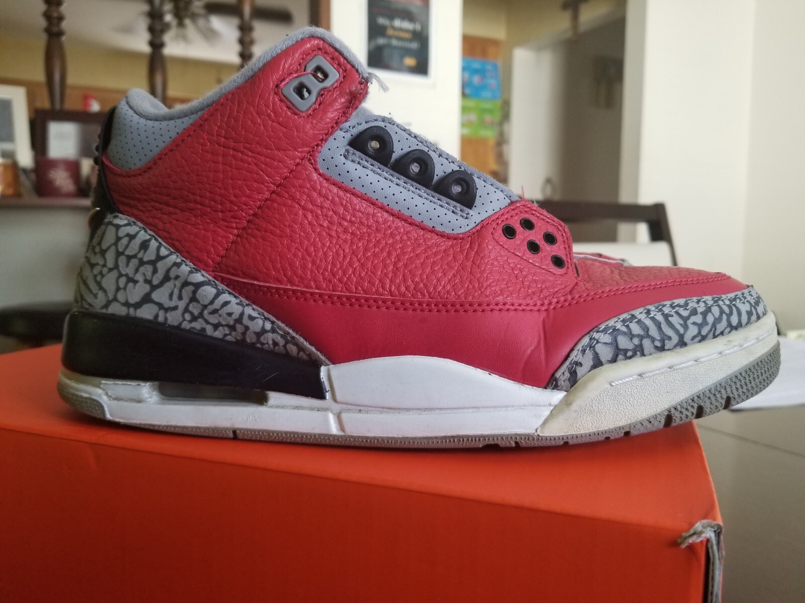 Size 8 - Jordan 3 Retro SE Unite 2020 
